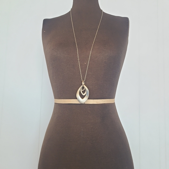 Lia Sophia Chain and Pendant - Picture 2 of 10